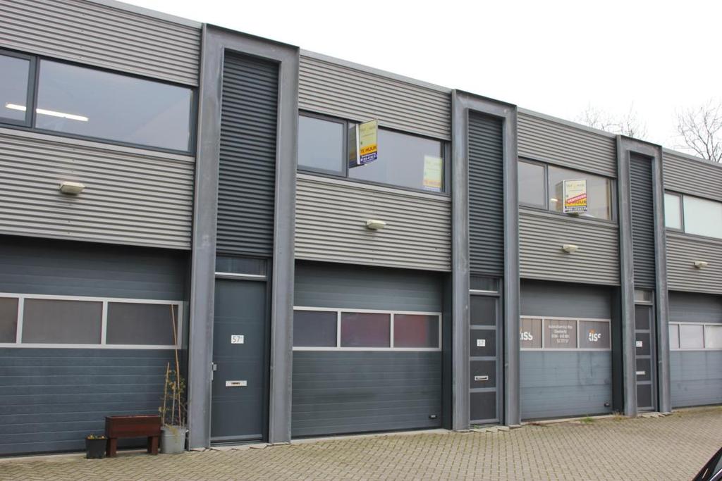 Vrijblijvende projectinformatie Lelystraat 57-I 3364 AH Sliedrecht Hoofdfoto Te huur Locatie Representatieve en functionele bedrijfs-/kantoorunit, bestaande uit een bedrijfsruimte op de begane grond