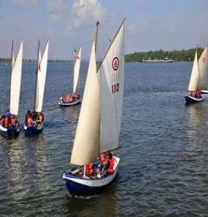 1 Vereniging Algemeen Plaatselijke organisaties Korpsen Kader 2 Het Zeekadetkorps Nederland is een vereniging waarbij plaatselijke stichtingen, die een zeekadetkorps in stand houden, zijn aangesloten.