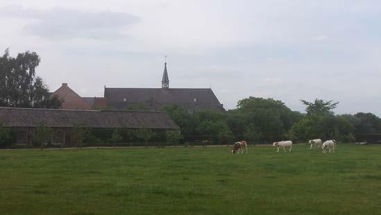 Agatha het historische kruisherenklooster aan de dorpsrand liggen, waarin een museum en