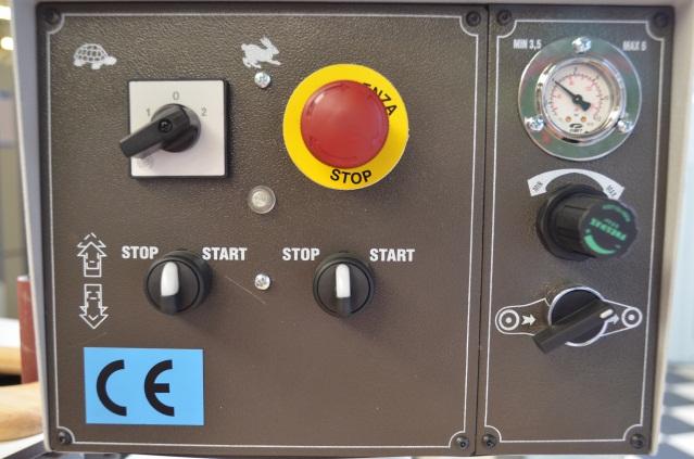 - start/stop schuurmotor - start/stop oscillatie