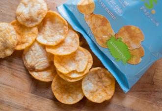 Snacken voor sporters Sowieso biedt de chips verrassende verkoopkansen. Wij frituren ze niet, maar maken ze gepopped. Gevolg? 35 tot 50 procent minder verzadigd vet.