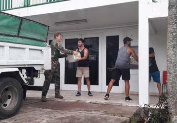 Inmiddels werden militaire en civiele opties gezocht om te evacueren met behulp van defensie, het Nederlandse hoofd van het VN team op Sint Maarten en de leden van de GHOR van andere eilanden.