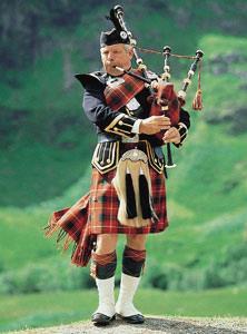 DOEDELZAKRACE (BAGPIPE RACE) Een doedelzak is een blaasinstrument. In Schotland is de doedelzak een deel van de cultuur.