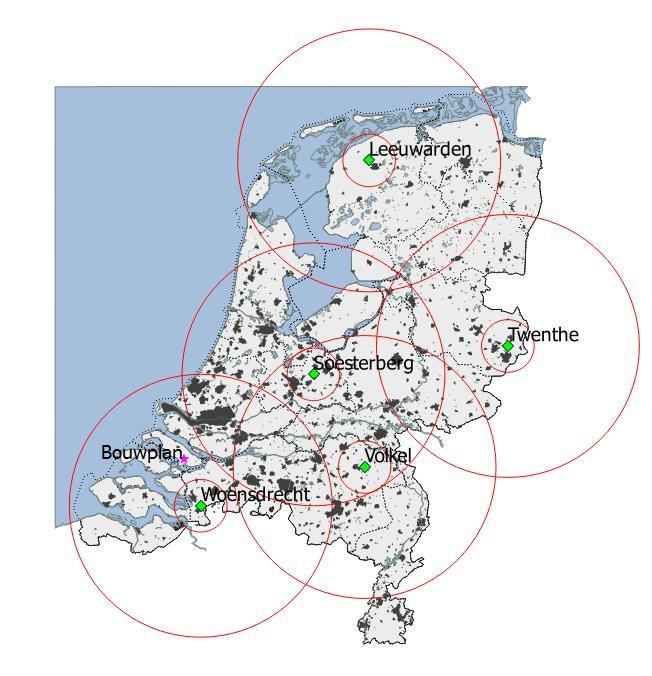 8/35 Figuur 3. Locaties van de vijf MASS verkeersleidingsradarsystemen (groene ruit) met daaromheen de 15 en 75 km cirkels.