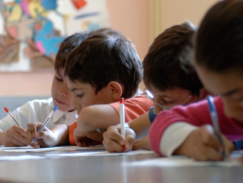 Wie kunnen aanmelden Alle betrokkenen zoals ouders, school, onderwijsconsulent, jeugdhulpverleners, kunnen een leerling aanmelden bij het CCE. Een verwijzing is niet nodig.