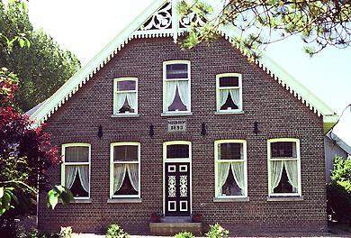 Gary stamt af van Gijsbert van Wieringen (1806-1890), de bedrijfsleider van de modelboerderij De Badhoeve in de Haarlemmermeer.
