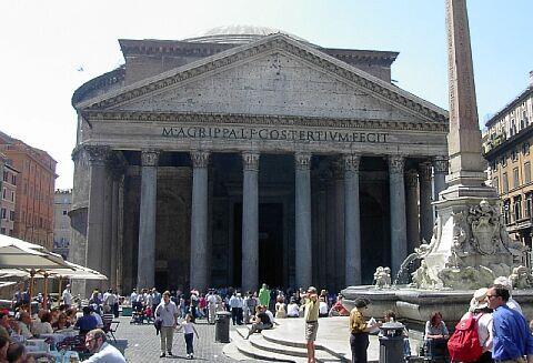 Met diens toestemming werd Victor Emanuel begraven in het Pantheon te Rome en niet in het koninklijke mausoleum