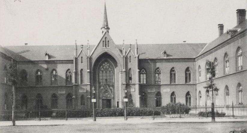 Het nieuw hospitaal werd geopend op 1juli 1869