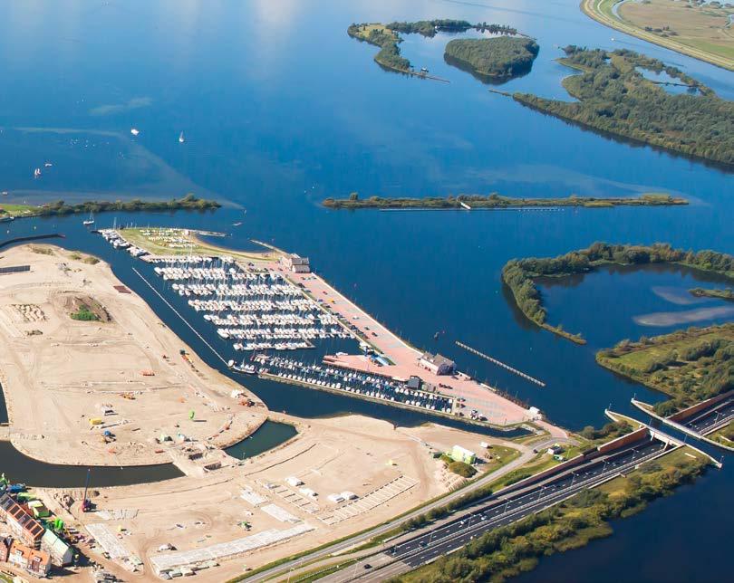 SAMENWERKENDE ARTIJEN Synchroon Ontwikkelaars Zoetermeer Koopmans Enschede Gemeente Harderwijk Aannemer Infra: Boskalis bv apendrecht Wonen in Waterfront is een ontwikkeling van de TBI bedrijven