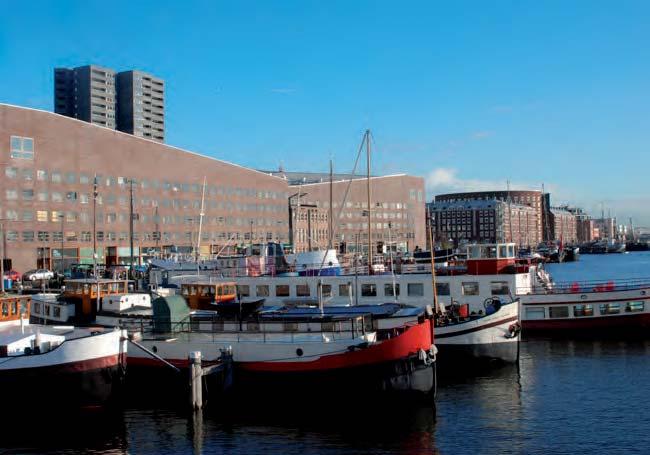 In het algemeen worden de gebieden gewaardeerd om hun zorgvuldige bouw, de ligging aan het water en de verwevenheid met historische havenbebouwing en woonschepen.