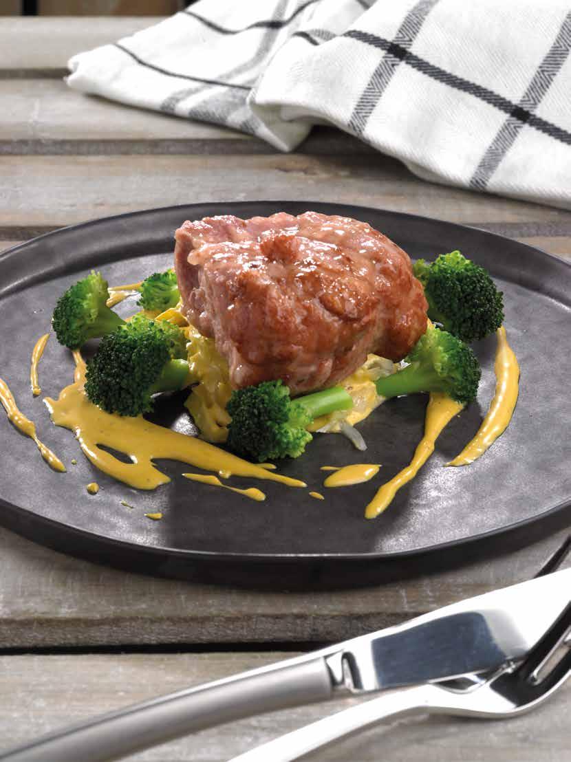 OVENSCHOTEL met kalkoennootjes, gestoofde spitskool, &Mosterdsaus broccoli past ook perfect bij kalkoenhammetje van Volys 10 x 120 g