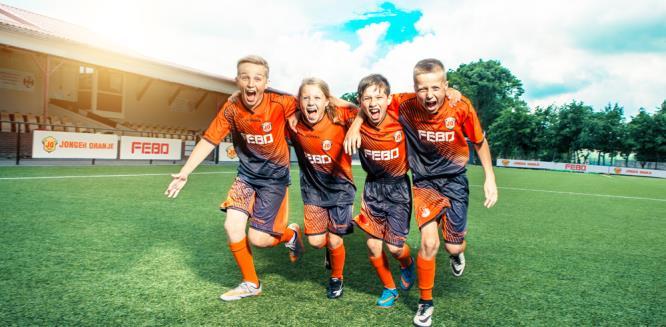 Sc Heerenveen op zoek naar voetbaltalent tijdens Jonger Oranje Talentendag Speuren naar nieuwe Hakim Ziyech Voetballen in een shirt van een profclub zoals sc Heerenveen, dat is een droom voor veel