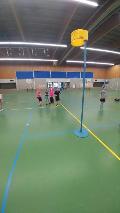 2017 Vervangingen Korfbalclinics Op vrijdag 9 en 16 december hebben de groepen 4, 6 en 8 een