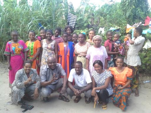 Projecten UPENDO GROUP In 2015 is het pilot project Upendo Group ontwikkeld en gestart. Dit project is een initiatief van onze locale partner NGO HOPE for the future in Dar es Salaam.