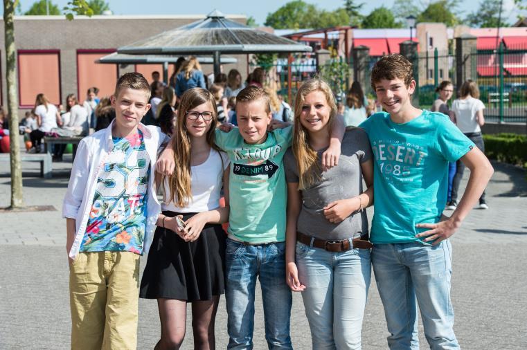 Visie CSG Prins Maurits leidt leerlingen op tot zelfstandige -aan God en medemens verantwoordelijke -mensen.
