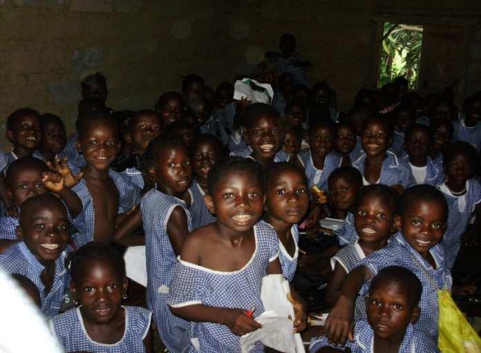 Nieuws van uit Sierra Leone De kinderen uit de omgeving van Campbelltown willen heel graag naar school.