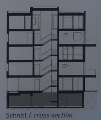 woodcube Beter met minder materiaalgebruik Wohnen/Kochen/Essen 62,56 m² Schlafen 14,08 m² 4.OG Wohnung 8 Ankleide 12,