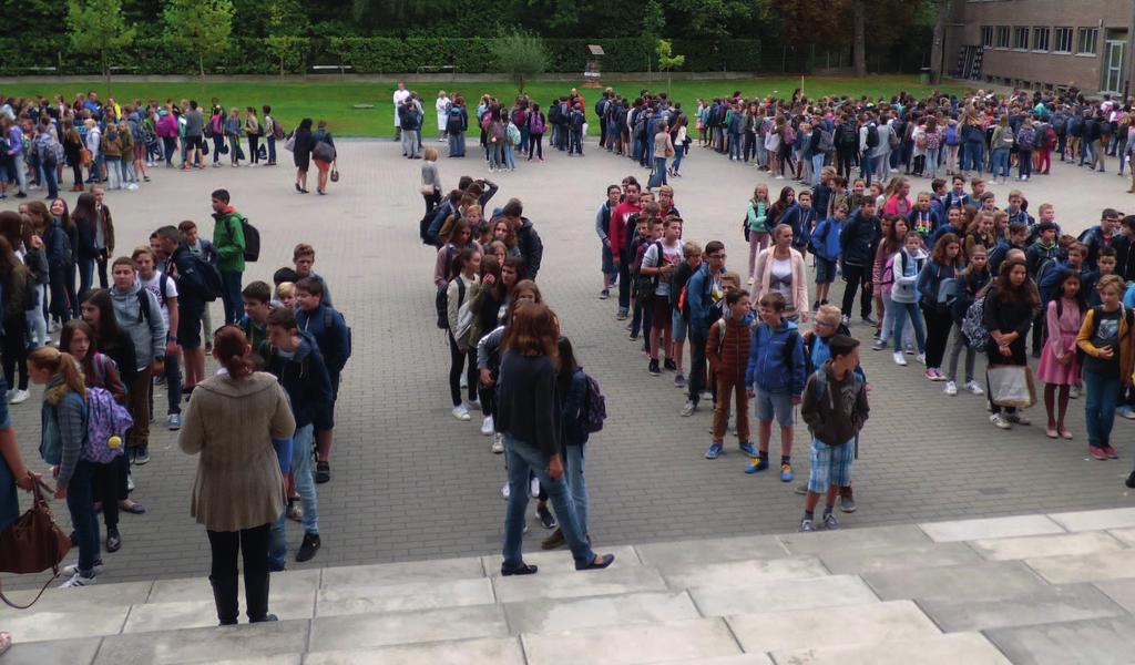 20 Nieuwe leerlingen kunnen zich inschrijven vanaf de opendeurdag voor het eerste jaar, vanaf 1 juli voor het tweede jaar; elke schooldag (behalve woensdag) tot 17 uur; tijdens de vakantie tot en met