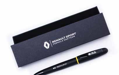 Geleverd in zwart gepersonaliseerd Renault Sport Formula One Teamkartonnen doosje.