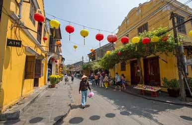 Hoi An was de belangrijkste handelsstad van het Cham Koninkrijk in de 16e en 17e eeuw. Hoi An is een rijk architectonisch geheel met Chinese, Japanse, Vietnamese en Europese invloeden.