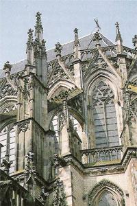 We kwamen in de stadswandeling ook langs de welbekende kerk van Utrecht: de Dom. Zelf was ik zeer onder de indruk van deze kerk, vooral toen we ook na het museum nog naar binnen gingen.