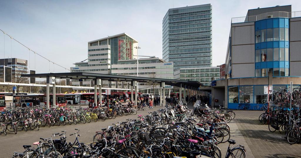 Huuruitgangspunten Huurprijs Kantoorruimte 185,00 per m² per jaar Archiefruimte 100,00 per m² per jaar Parkeerplaatsen 1.585,00 per plaats per jaar Servicekosten Kantoorruimte: ca.