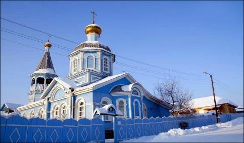 De Angara stroomt uit het enorme Baikalmeer op 80 kilometer stroom opwaarts. Dag 8: Baikalmeer (TR) Guesthouse Listvianka 08:00 Ontbijt in het Angara hotel.
