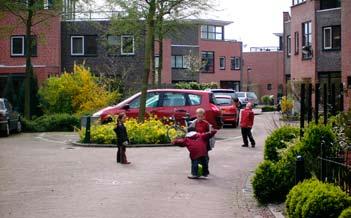 Bewegingsvrijheid Het gaat hierbij om de mogelijkheden die kinderen hebben om de straat kris-kras en over de volle breedte te gebruiken.