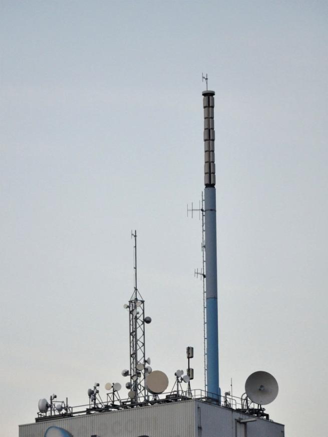 antenne die voor een deel omgezet wordt naar LTE in dezelfde band, telt bij deze systematiek opeens als twee antenne-installaties, terwijl er behalve de configuratie aan de installatie niets