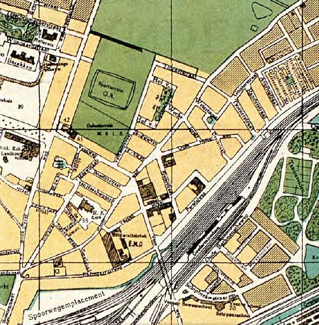In haar streven de stad meer aanzien te geven, ging het stadsbestuur van Deventer zich steeds meer bemoeien met de ruimtelijke ontwikkeling.