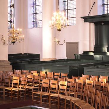 Parkeergarage Houtplein bevindt zich op ca. 300 meter/5 minuten lopen van de kerk.