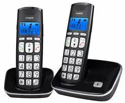 worden letters en cijfers extra groot weergegeven. Ook beschikken deze telefoons over een ingebouwde ringleiding en zijn deze geschikt voor het gebruik met een gehoortoestel (H.A.C.).