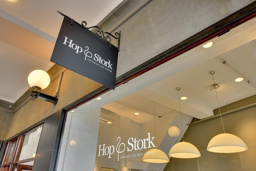 7. HOP & STORK HOP & STORK Hop & Stork is een verwenadres voor iedereen die verzot is op koffie, chocolade, ijs en patisserie. Alles in deze culinaire beleving draait om ruiken, zien en proeven.