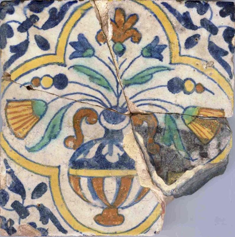 4. Bloempot in vierpas met vleugelbladhoek 12 In de 17 de eeuw was de vierpas, samen met de cirkel en het kwadraat, een geliefkoosde geometrische afbakening voor het schilderen van een ornamentaal of
