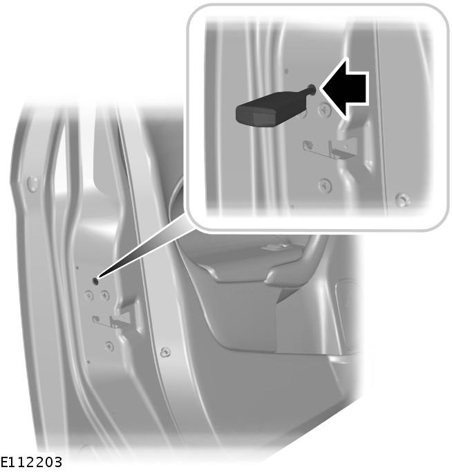 Sloten Portieren van binnenuit vergrendelen en ontgrendelen Gebruik de toetsen voor vergrendeling en ontgrendeling die zich op het bestuurdersportier bevinden.