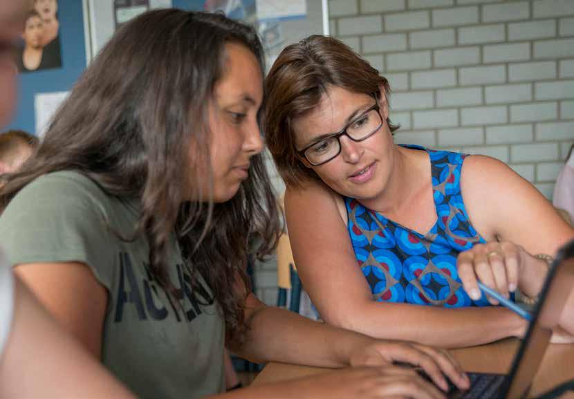 Persoonlijke aandacht en begeleiding Je staat er niet alleen voor op Calvijn: wij geven je veel persoonlijke aandacht. De belangrijkste persoon hierbij is je klassenmentor.