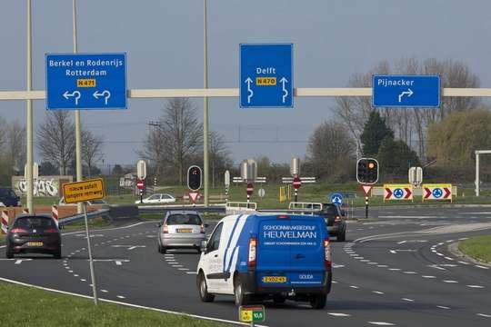 Uitkomsten wegbelevingsonderzoek Zuid-Holland 2011 Bollenstreek Traject N206d (12,5 km), Traject N207g (9,5 km. en Traject N208a (8,5 km.