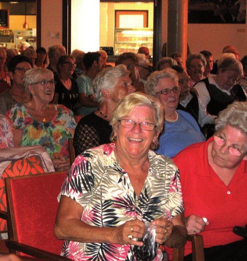 Zo ontstaan onder andere de zomeractiviteiten, de picknicks, het vissen op forellen (een