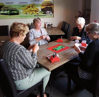 seniorenbeurs in Veldhoven waar gevraagd werd naar een naam. Onderling is gekozen voor de naam Fiësta. Voor alle leden is het ook werkelijk een feest.