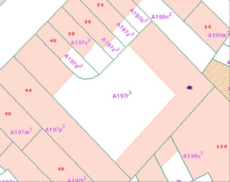 Bijvoorbeeld: Een huis aan de straatkant en een gebouw op het binnenterrein van een huizenblok hebben slechts één huisnummer en één kadastraal perceelnummer: het EPB-certificaat wordt opgesteld voor