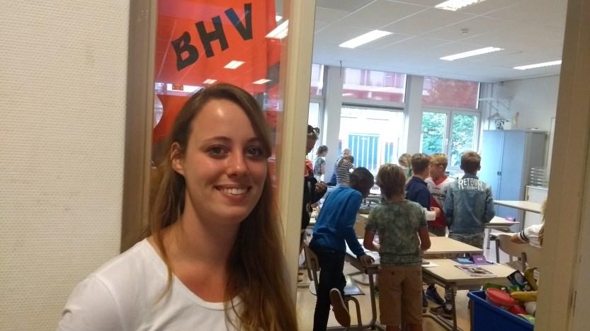 Gina Vlek is leer-kracht-in-opleiding (vierdejaars afstudeerder aan de Pabo) en verzorgt naast Femke Burgers de lessen voor groep 6/7. Zij is 24 jaar en woont ook in Utrecht.