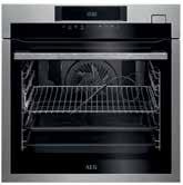 18 - AEG - OVENS STEAMBOOST BSE782220M STEAMCRISP BSE774220M SENSECOOK PYROLYSE BPE742220M A MAXI KLASSE A MAXI KLASSE A MAXI KLASSE SteamBoost, multifunctionele heteluchtoven met geïntegreerde