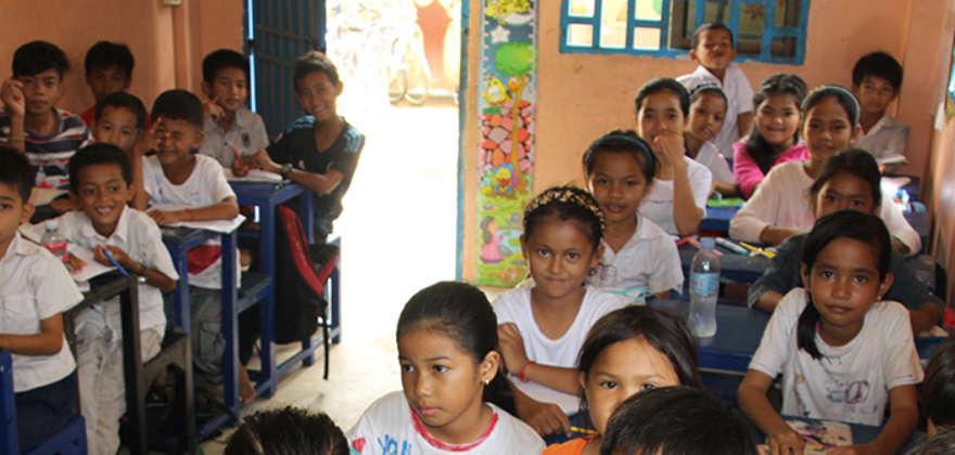 Over Stichting Beetje Beter Stichting Beetje Beter biedt kinderen in Cambodja een kans op een betere toekomst door middel van onderwijs.