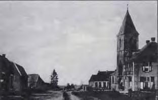 De Scholtensstraat begin vorige eeuw (Foto Archiefgroep Nieuw Heeten) Ambachtstraat, slachterij Hutten (Foto Archiefgroep Nieuw Heeten) parochie Vanaf 1874 werden pogingen ondernomen om in de