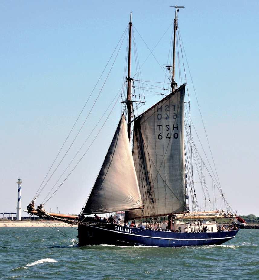 Het schip werd gebruikt om stenen mee te vissen en kreeg de naam Gertrud. In 1987 kocht de Stichting Zeilschip de Gallant het schip.