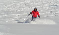 De gidsen nemen je iedere dag mee naar het skigebied waar het op dat moment het lekkerste weer is. Elke dag wordt er in 3-5 niveaugroepen geskied (afhankelijk van het aantal deelnemers).