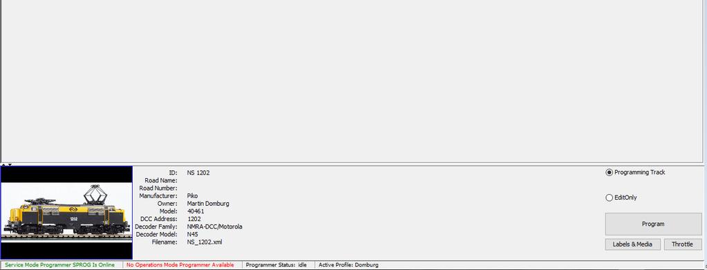 U krijgt het throttle pup-up scherm te zien en daarmee kunt u de locomotief en zijn functies testen. De SPROG gaat in idle modes wat u kunt zien aan een rode OFF knop bovenaan de pop-up.