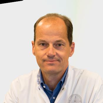 Over Cornelis Visser Ik wil mijn patiënten optimaal kunnen adviseren en behandelen met behulp van nieuwe behandelingen en technieken.