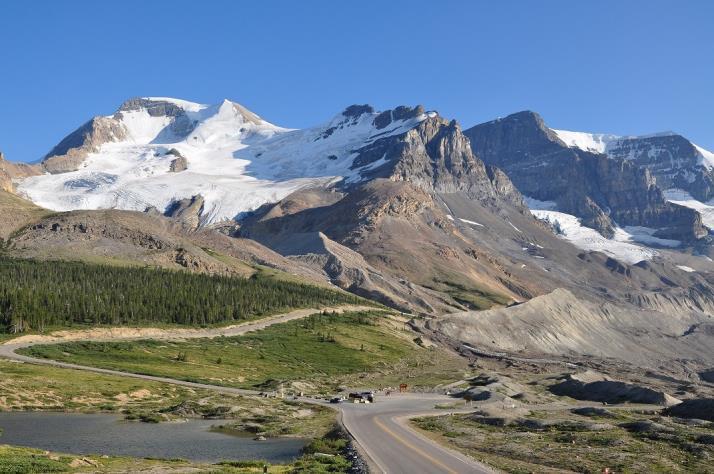 Dag 4 Maandag 18.06.2018 Banff National park Jasper National Park (ca. 588 km) Vanuit Banff rijden we één van de mooiste routes door de Canadese Rockies, de Icefield Parkway.