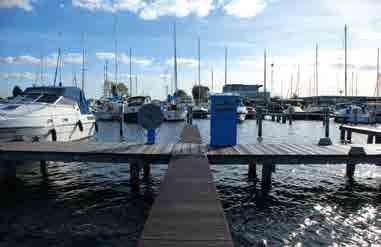 Na een dag op het water is het heerlijk neerstrijken op een van de vele terrassen aan het water en te genieten van wat culinair te bieden heeft.